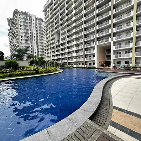 2 Bedroom Condo Unit Near Sm Bf & Naia At The Atherton By Dmci With 2 Balcony Paranaque City Екстериор снимка