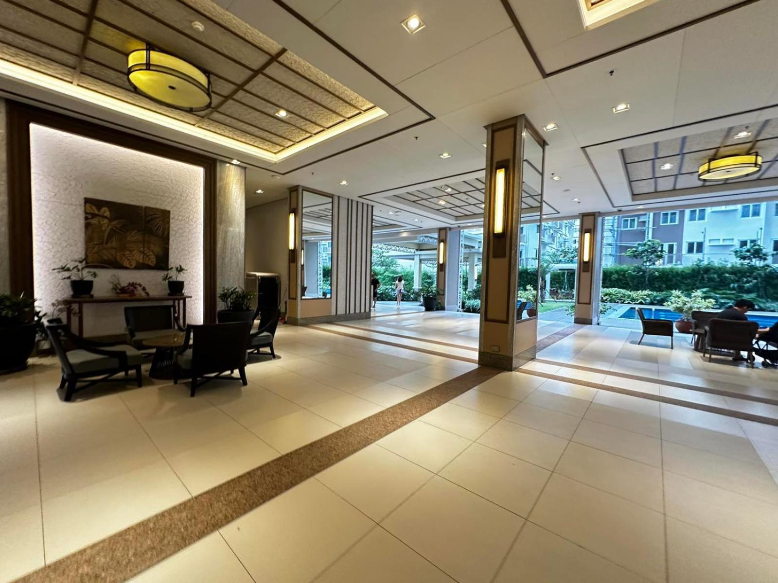 2 Bedroom Condo Unit Near Sm Bf & Naia At The Atherton By Dmci With 2 Balcony Paranaque City Екстериор снимка