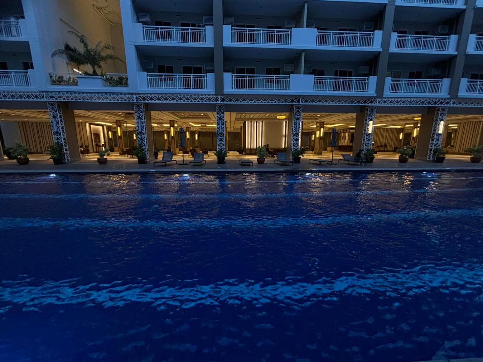 2 Bedroom Condo Unit Near Sm Bf & Naia At The Atherton By Dmci With 2 Balcony Paranaque City Екстериор снимка