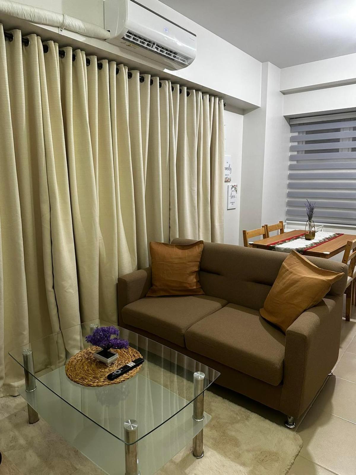 2 Bedroom Condo Unit Near Sm Bf & Naia At The Atherton By Dmci With 2 Balcony Paranaque City Екстериор снимка