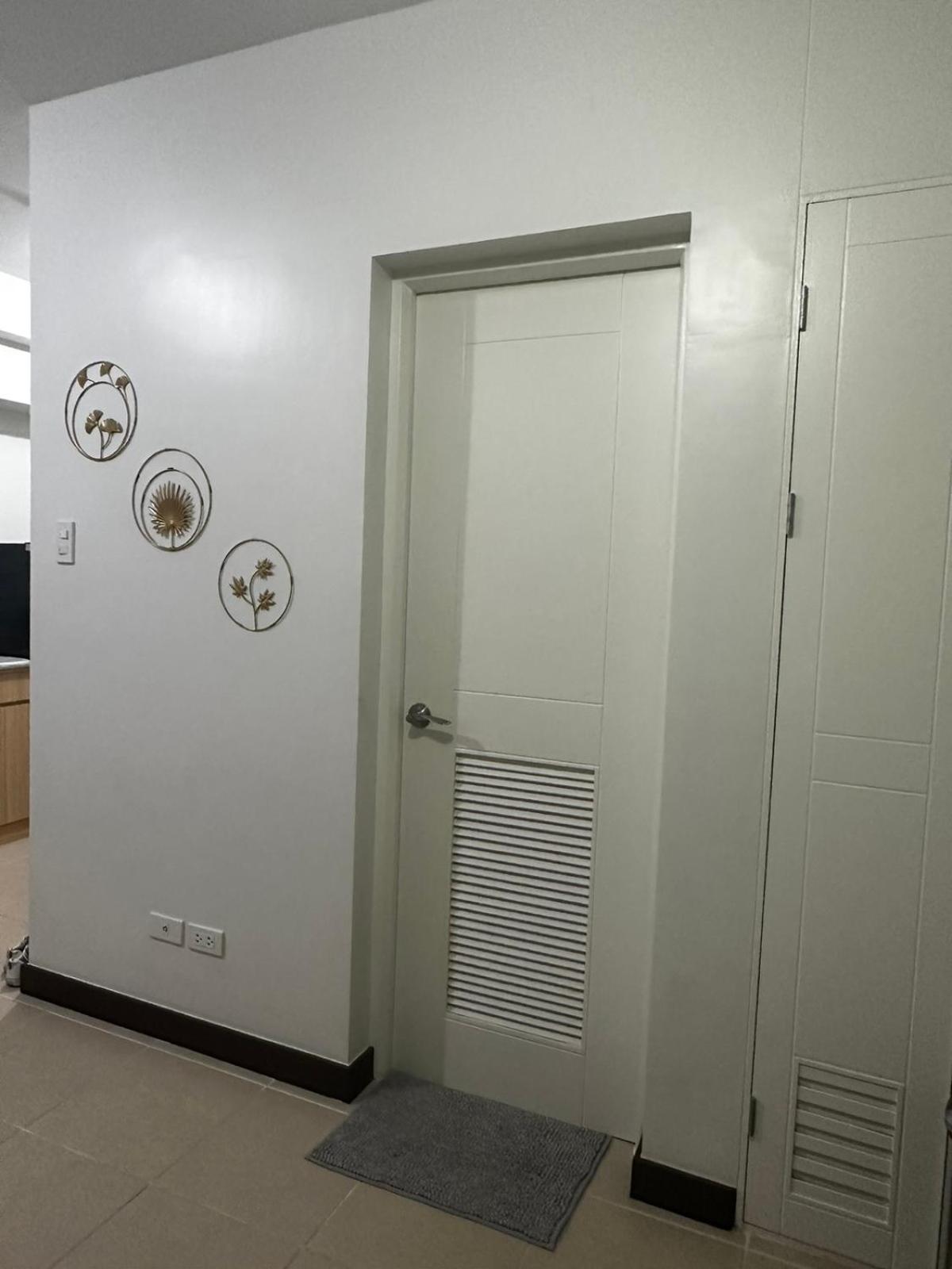 2 Bedroom Condo Unit Near Sm Bf & Naia At The Atherton By Dmci With 2 Balcony Paranaque City Екстериор снимка