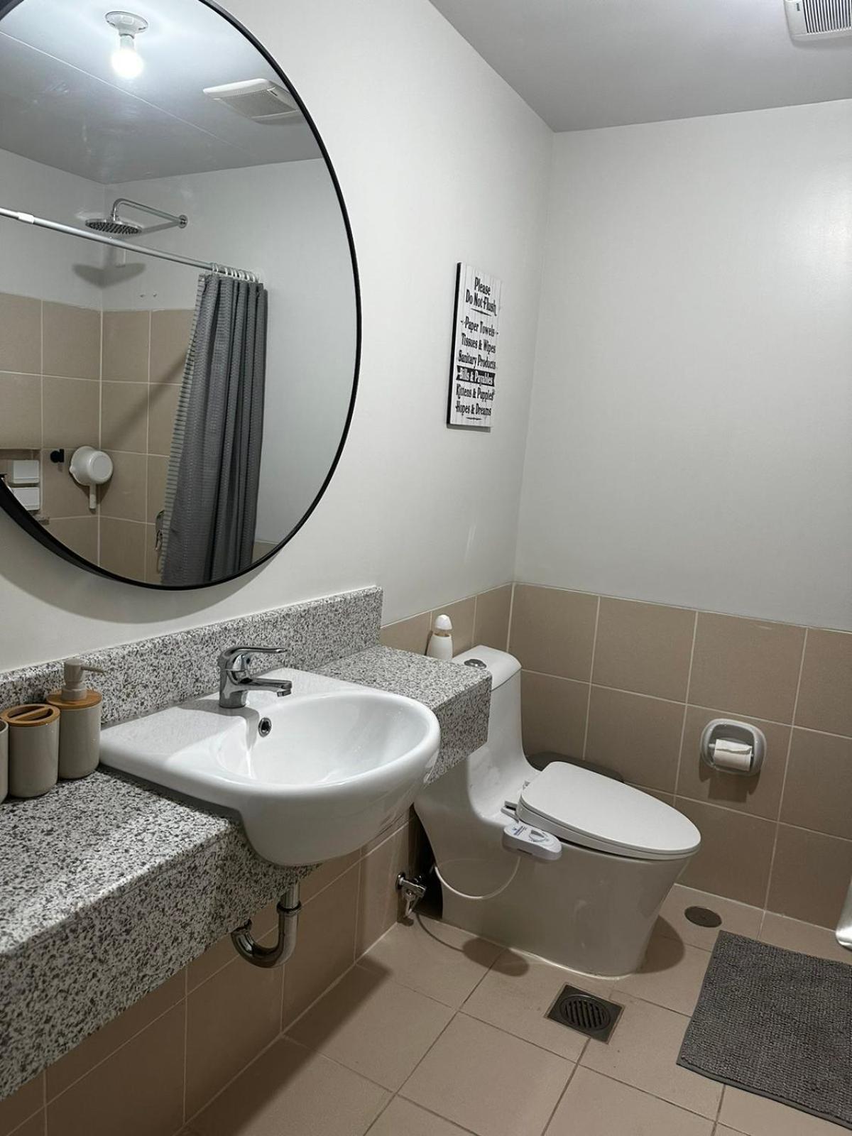 2 Bedroom Condo Unit Near Sm Bf & Naia At The Atherton By Dmci With 2 Balcony Paranaque City Екстериор снимка
